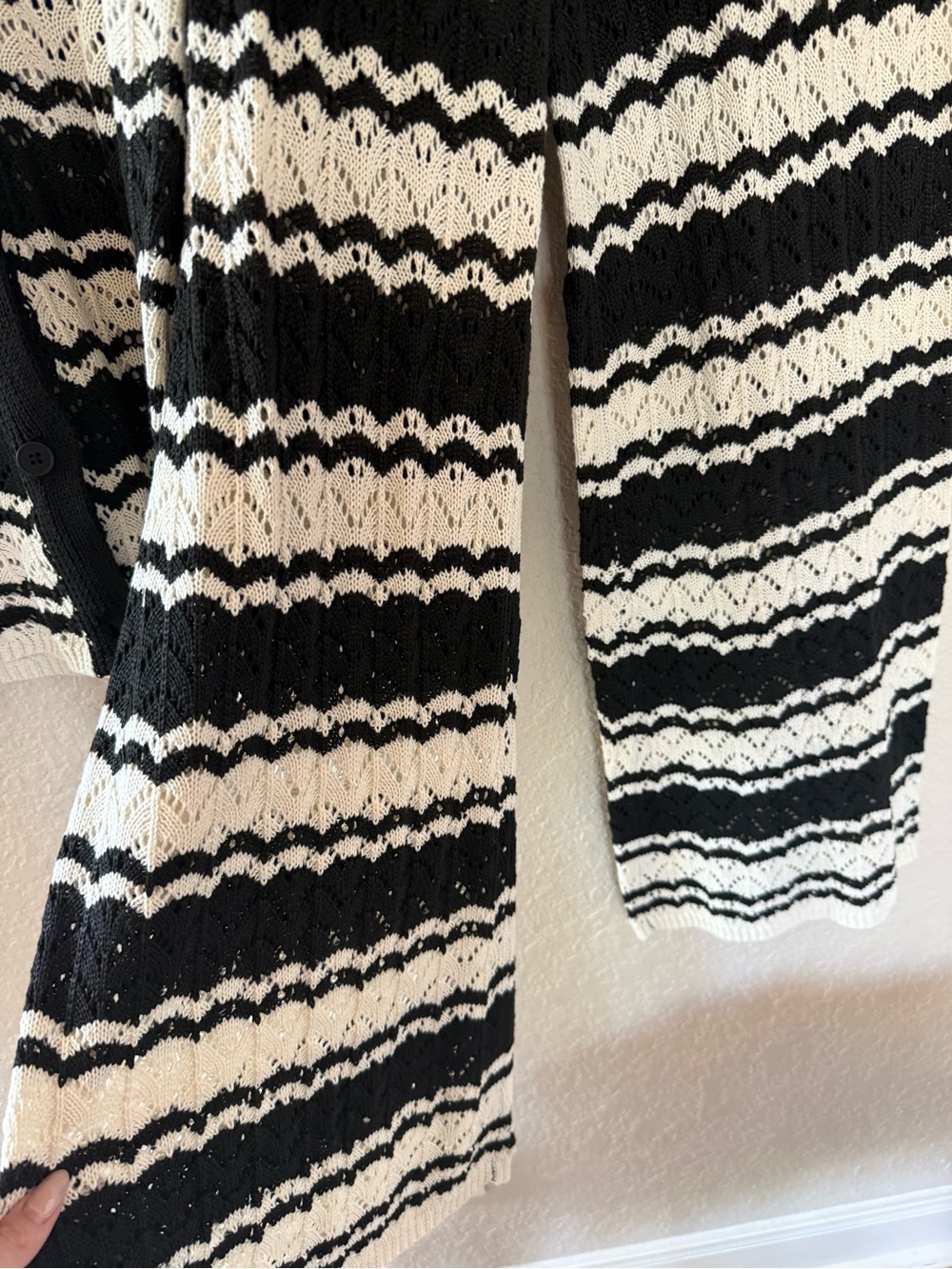 NWOT Women's Black & White Striped Knit coverup Set - Picture 8 of 8
